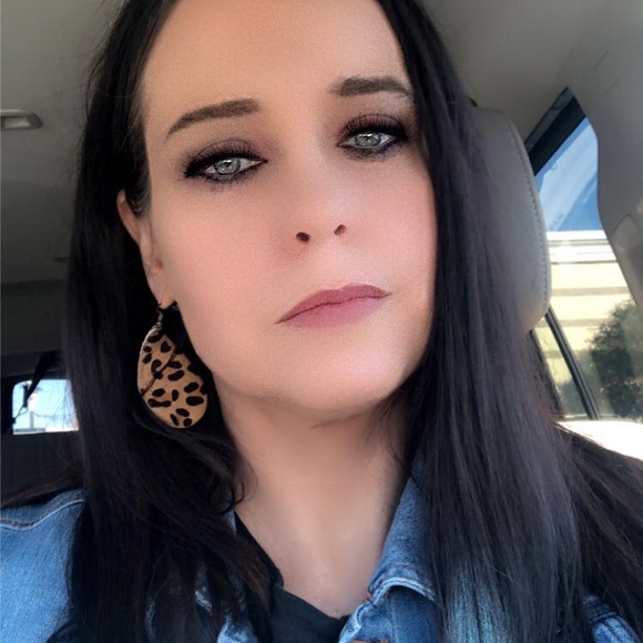 Meet your Posher, Nancy - Picture 2 of 4